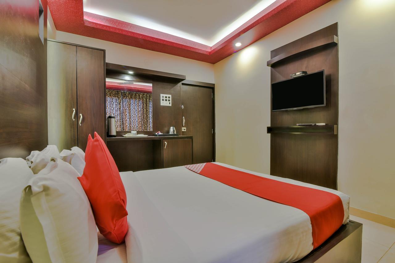Hotel Manoshanti 파나지 외부 사진