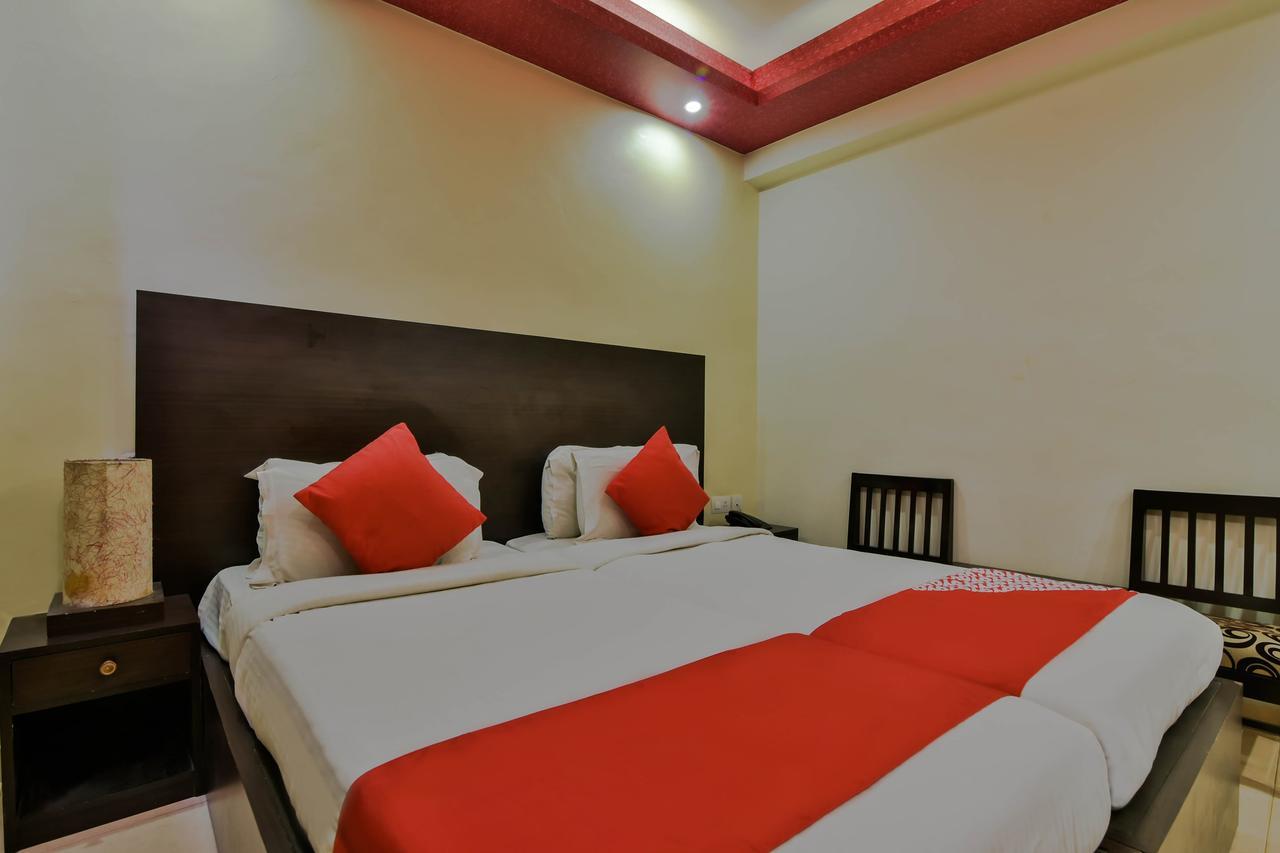 Hotel Manoshanti 파나지 외부 사진