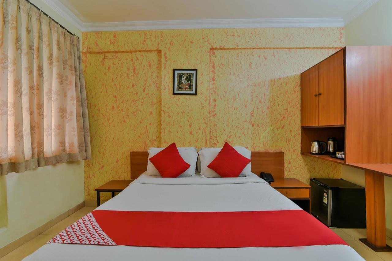Hotel Manoshanti 파나지 외부 사진
